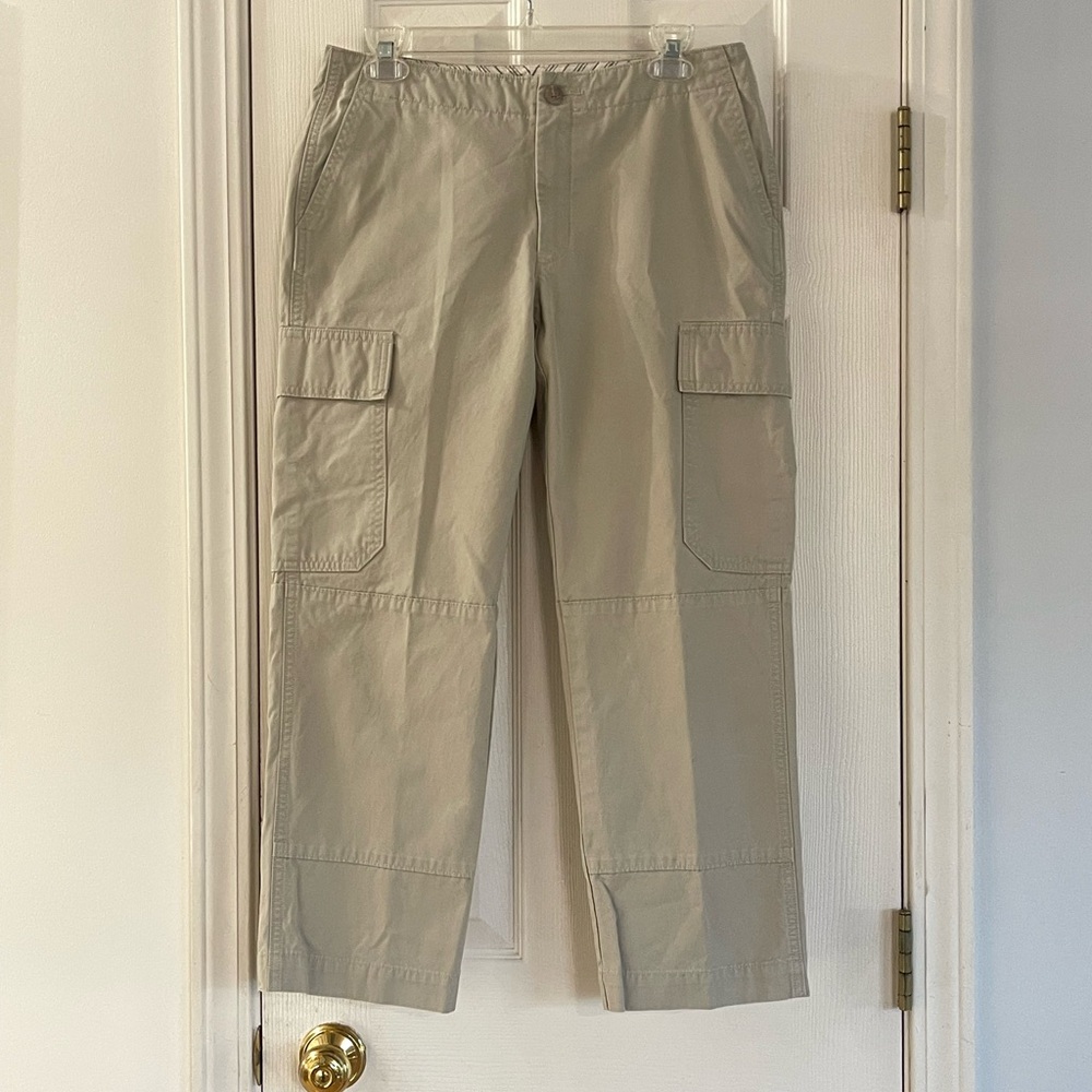 Women’s Cargo Pants in Light Khaki